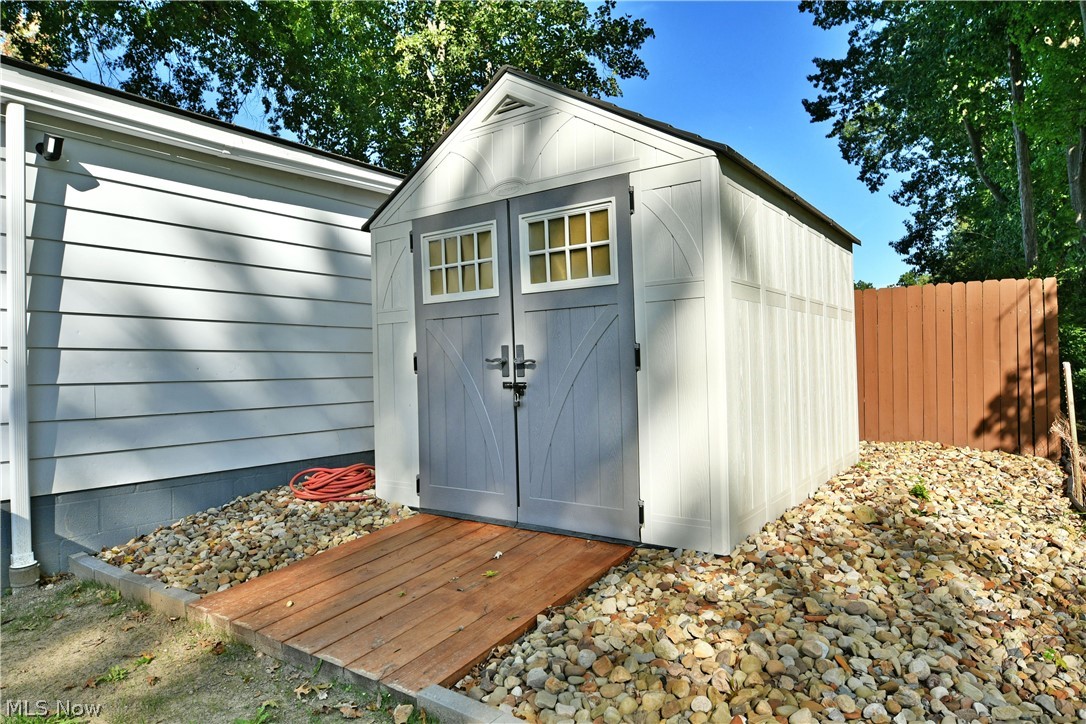 1809 Lemont Drive Poland OH 44514