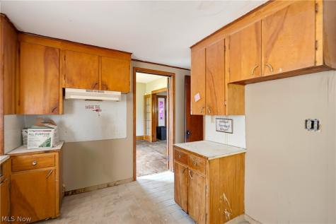 1221 9th Street NW Canton OH 44703