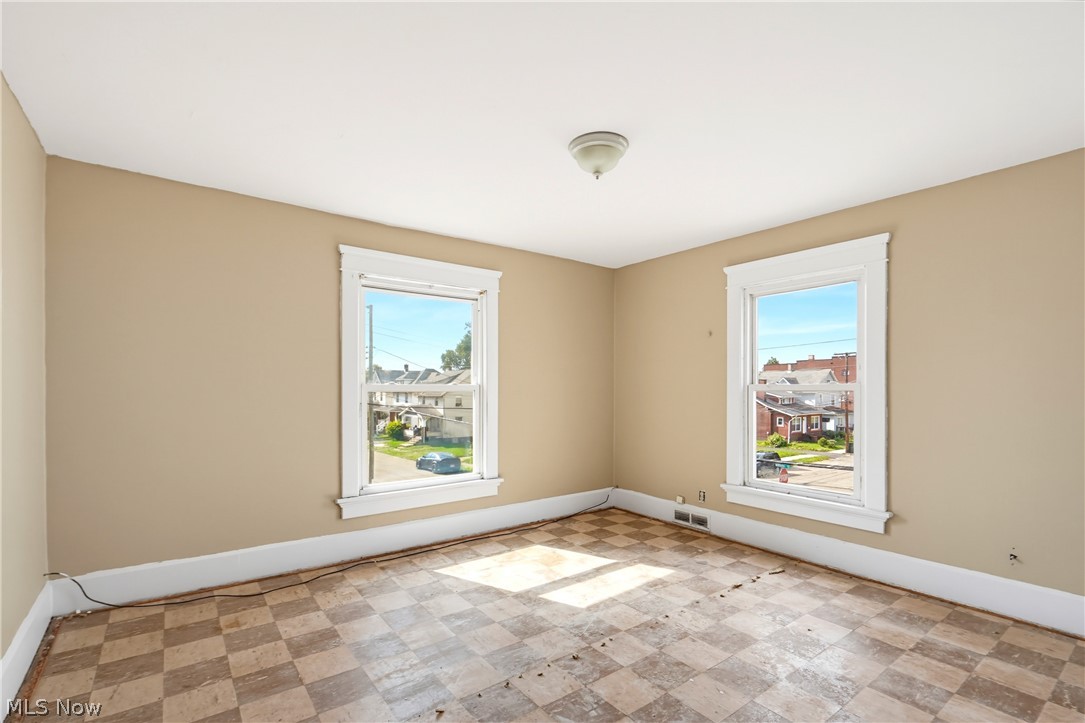 1221 9th Street NW Canton OH 44703