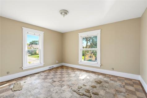 1221 9th Street NW Canton OH 44703