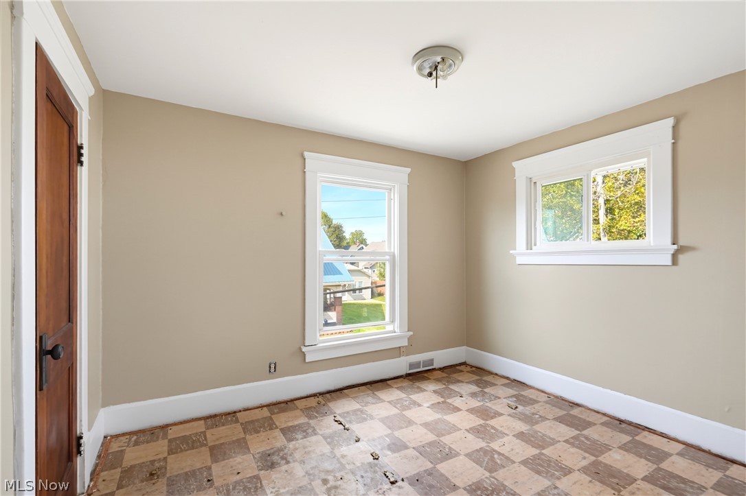 1221 9th Street NW Canton OH 44703