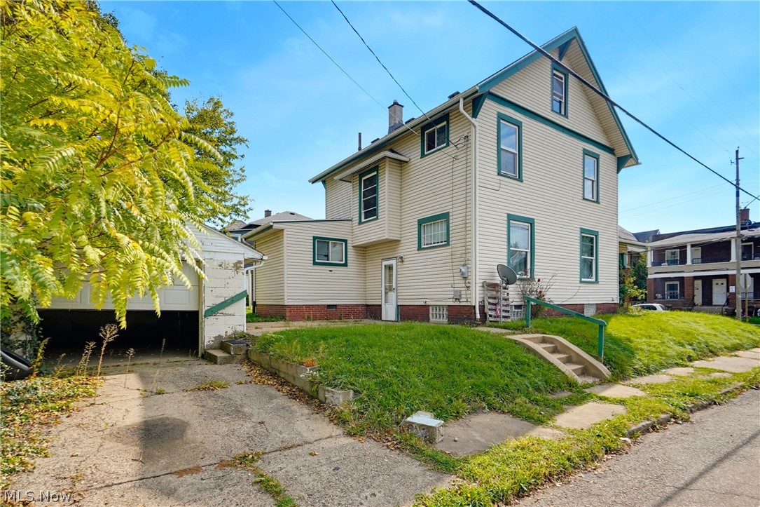 1221 9th Street NW Canton OH 44703