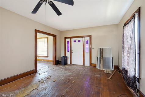 1221 9th Street NW Canton OH 44703