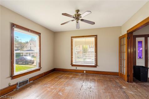 1221 9th Street NW Canton OH 44703