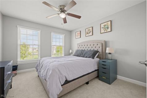 9635 Kingston Trail Olmsted Twp OH 44138