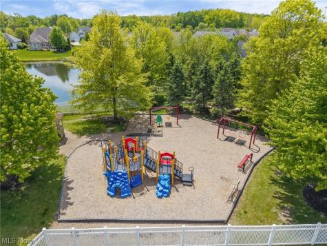 9635 Kingston Trail Olmsted Twp OH 44138