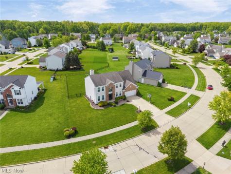 9635 Kingston Trail Olmsted Twp OH 44138
