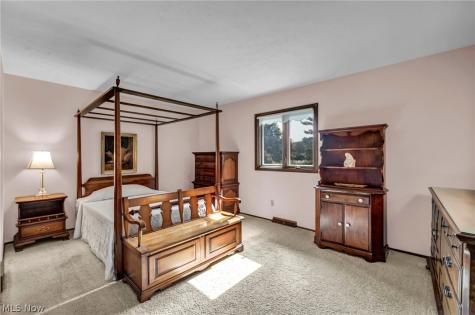 5669 Marble Lane Willoughby OH 44094