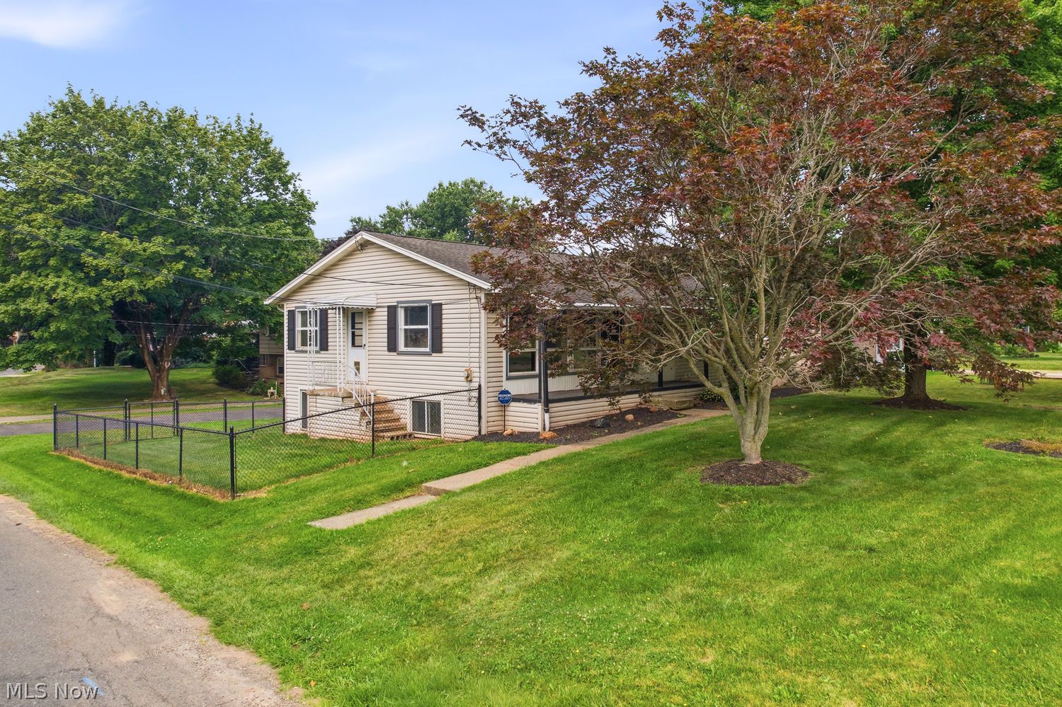 639 Locust Street S Canal Fulton OH 44614