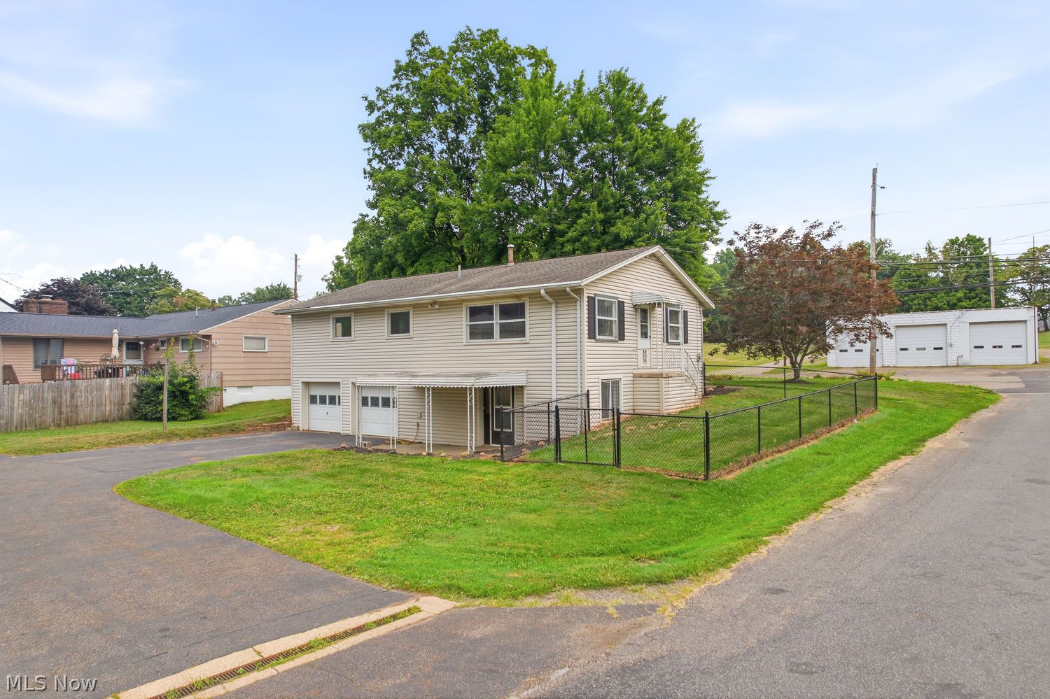 639 Locust Street S Canal Fulton OH 44614