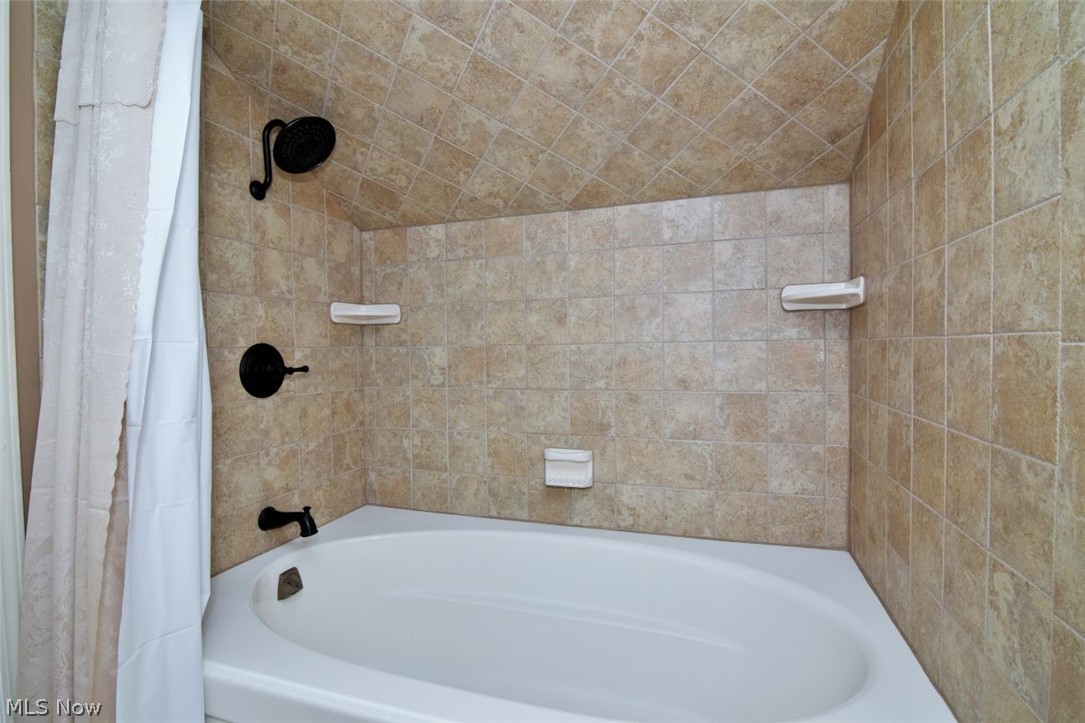 21650 S Woodland Road Shaker Heights OH 44122