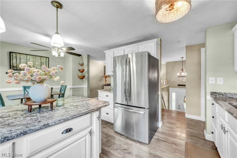 1045 Deleone Drive Kent OH 44240