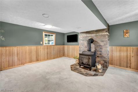 1045 Deleone Drive Kent OH 44240