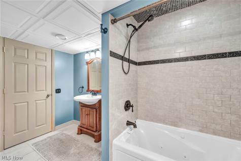 1045 Deleone Drive Kent OH 44240