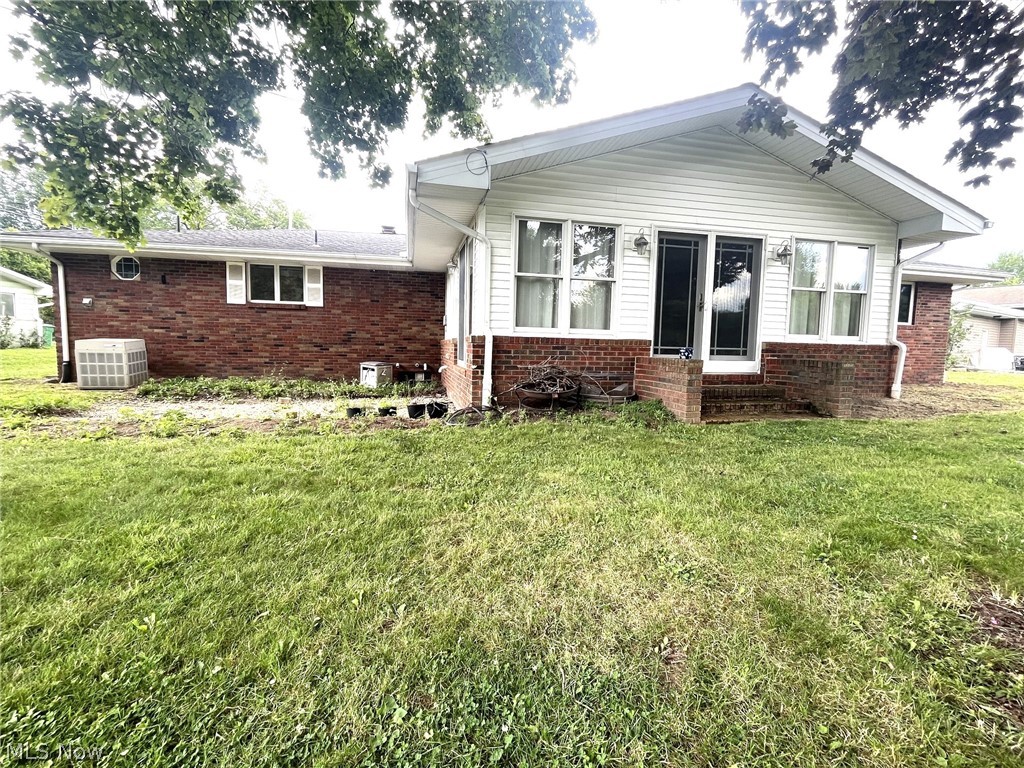 4423 Barrington Drive Austintown OH 44515