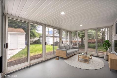 23928 Knickerbocker Road Bay Village OH 44140