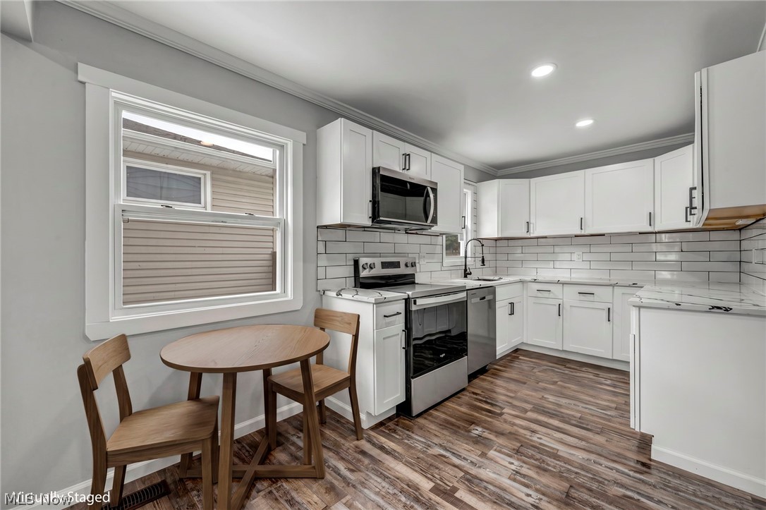23928 Knickerbocker Road Bay Village OH 44140
