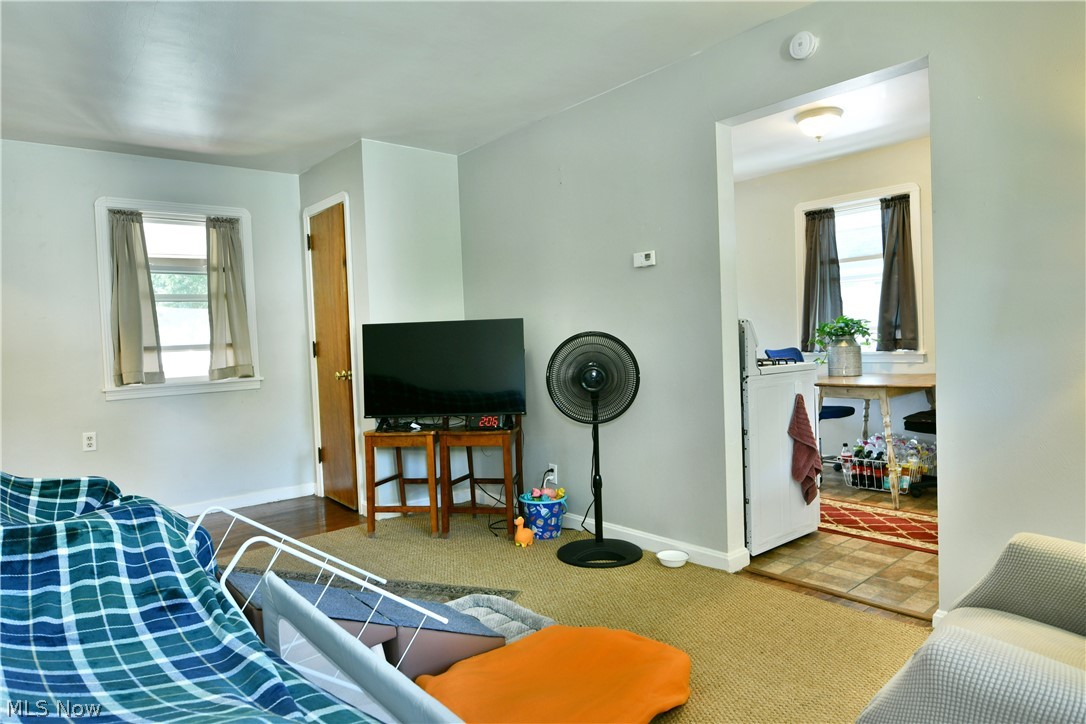 202 Elm Street Struthers OH 44471