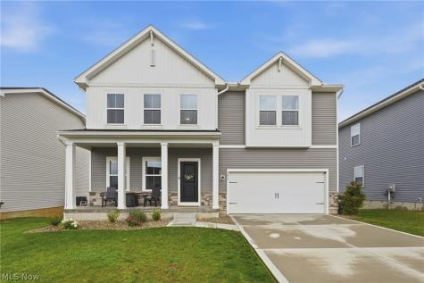 3017 Mcintosh Drive NE Louisville OH 44641
