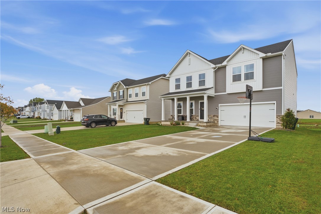 3017 Mcintosh Drive NE Louisville OH 44641