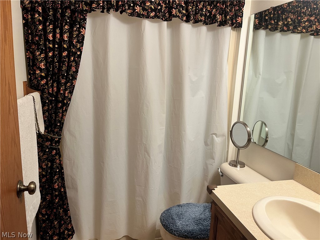 638 Cobblestone Court Wooster OH 44691