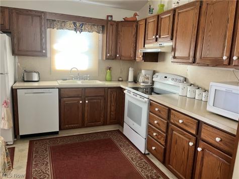 638 Cobblestone Court Wooster OH 44691