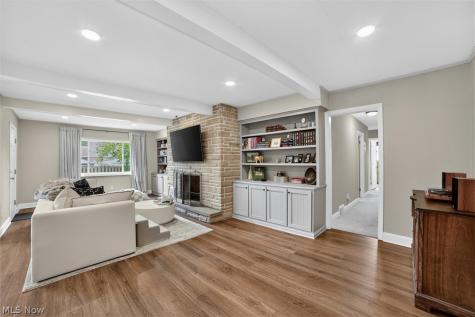 14395 Robert Drive Middleburg Heights OH 44130