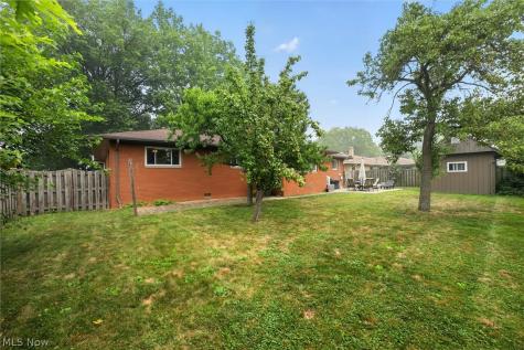14395 Robert Drive Middleburg Heights OH 44130