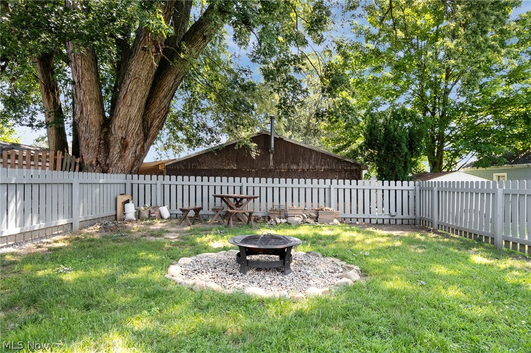 2641 Edwin Avenue Akron OH 44314