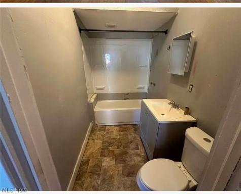 905 E Buchtel Avenue Akron OH 44305