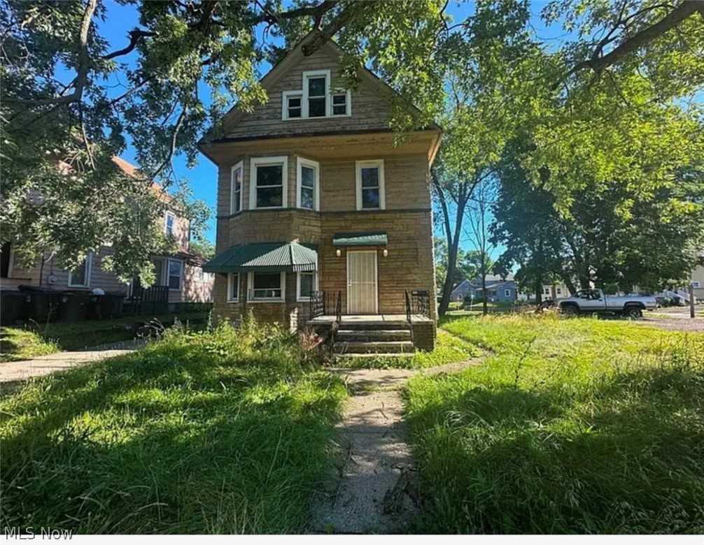905 E Buchtel Avenue Akron OH 44305
