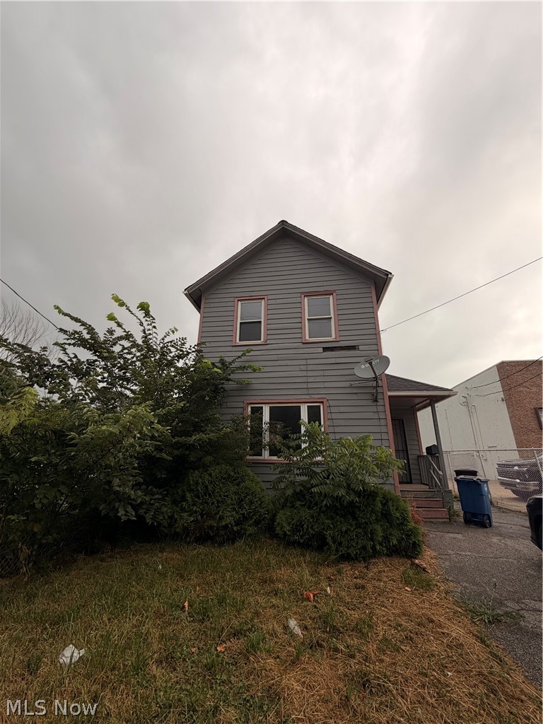 7813 Harvard Avenue Cleveland OH 44105