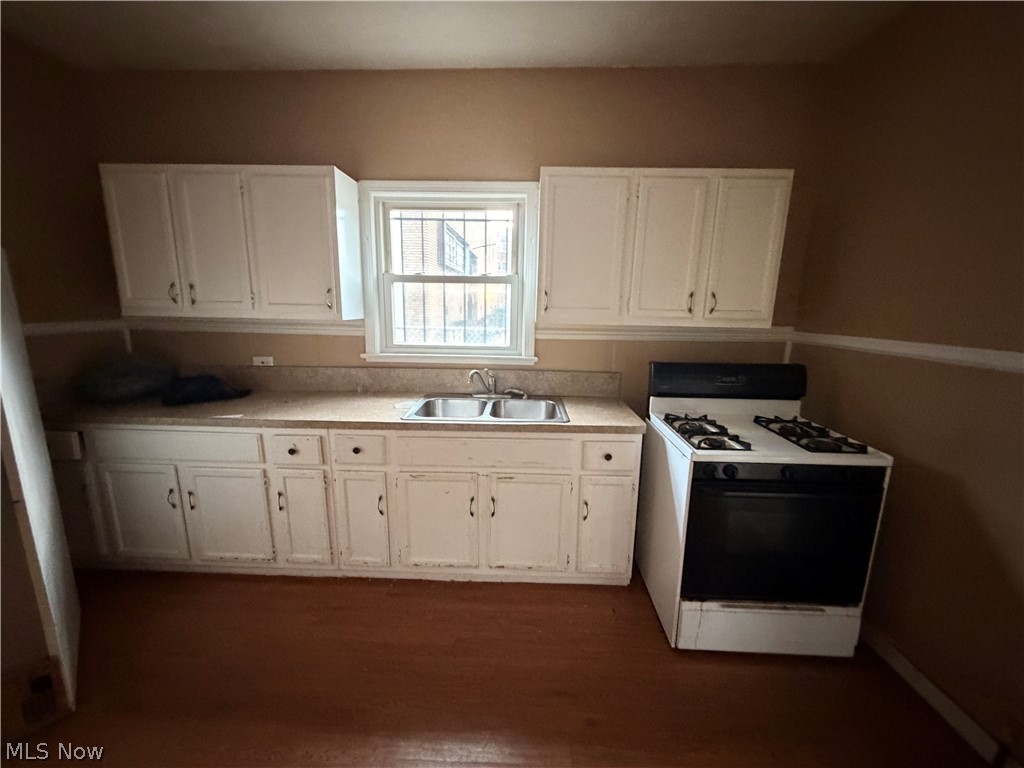 7813 Harvard Avenue Cleveland OH 44105