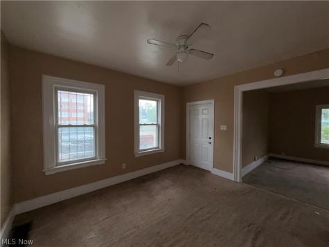 7813 Harvard Avenue Cleveland OH 44105