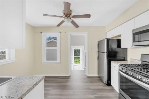 7119 Laverne Avenue Parma OH 44129