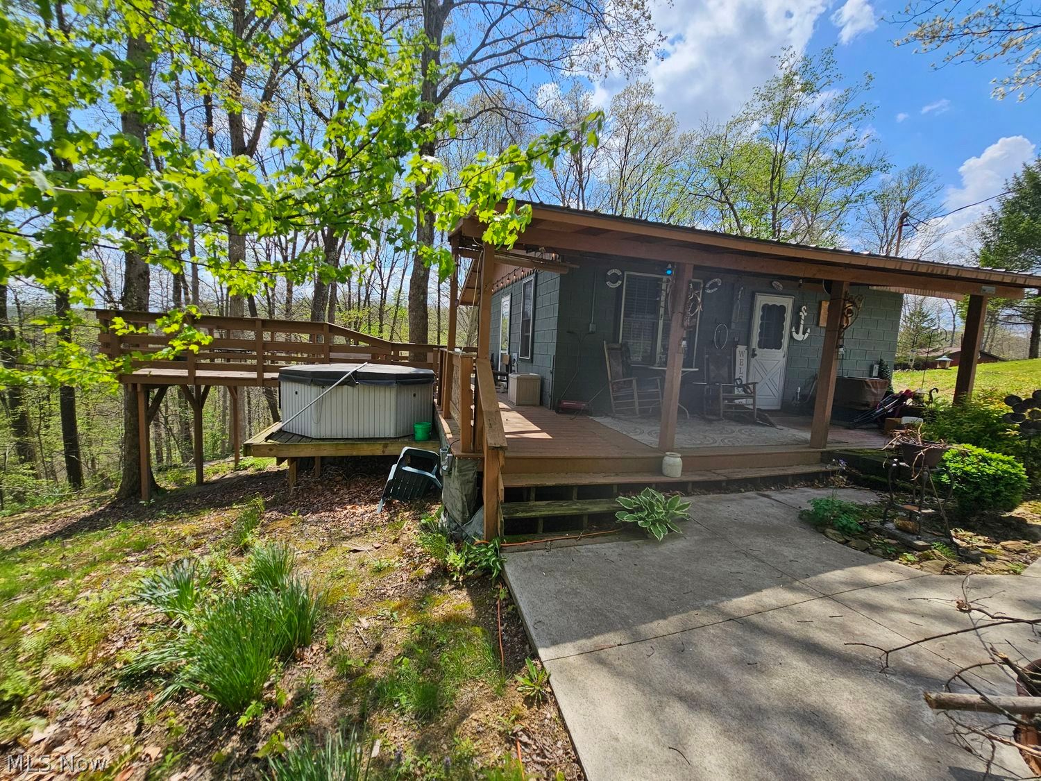 27760 Norris Road Tippecanoe OH 44699