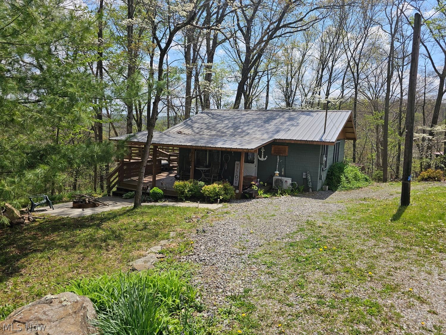 27760 Norris Road Tippecanoe OH 44699