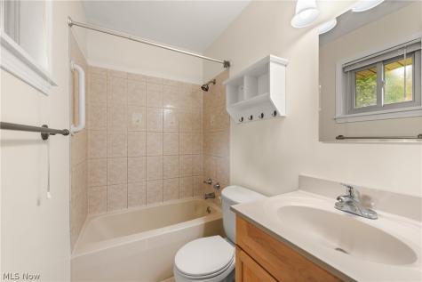 1525 Bonnie Road Macedonia OH 44056