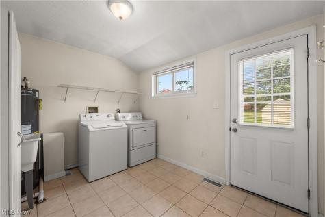 1525 Bonnie Road Macedonia OH 44056