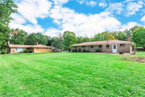 1525 Bonnie Road Macedonia OH 44056