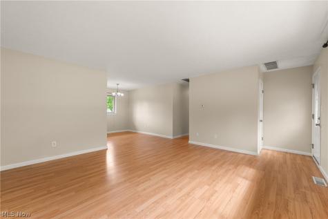 1525 Bonnie Road Macedonia OH 44056