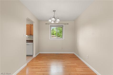 1525 Bonnie Road Macedonia OH 44056