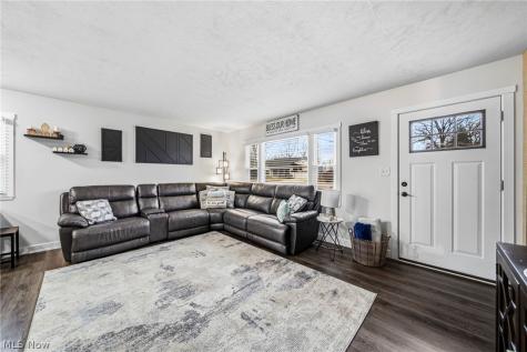 8324 Harbor Drive Mentor OH 44060