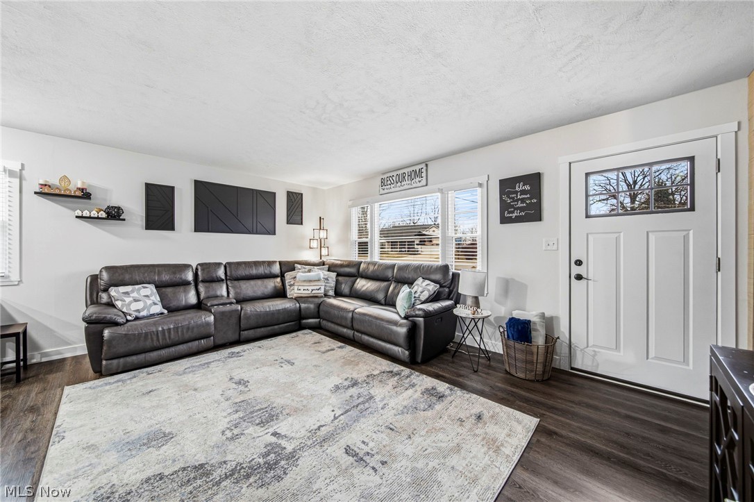 8324 Harbor Drive Mentor OH 44060