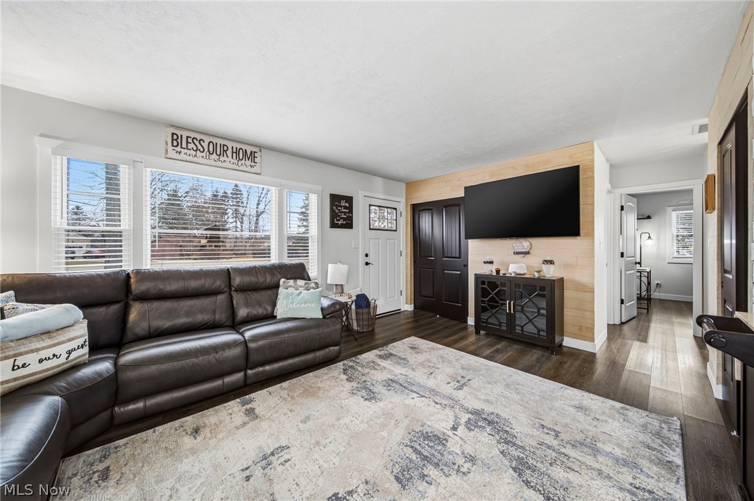 8324 Harbor Drive Mentor OH 44060