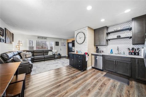 8324 Harbor Drive Mentor OH 44060