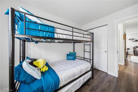 8324 Harbor Drive Mentor OH 44060
