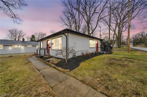 8324 Harbor Drive Mentor OH 44060