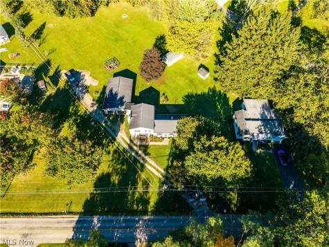 38536 E River Road Elyria OH 44035