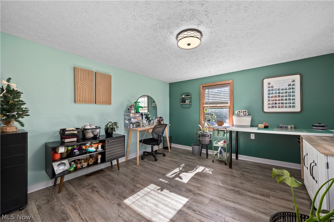 38536 E River Road Elyria OH 44035